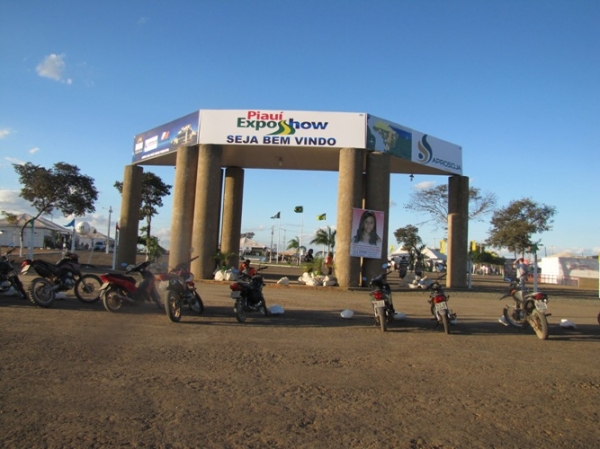 Prefeito Delano Parente integra comitiva do Governador em visita a região dos cerrados piauiense  - Imagem 5