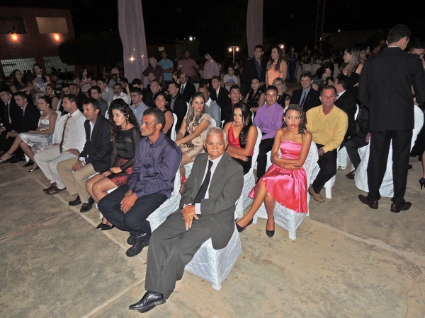 Faculdade Cristo Rei realiza festa de formatura de Biologia e História - Imagem 1