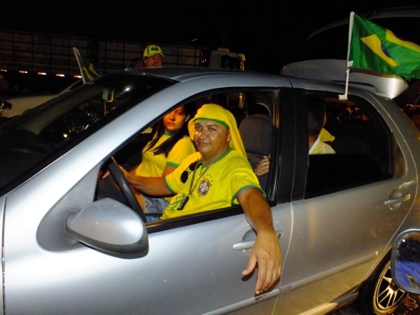 TORCEDORES SE REÚNEM PARA TORCEREM JUNTOS NO CLUBE MUNICIPAL EM DOM EXPEDITO LOPES. - Imagem 31