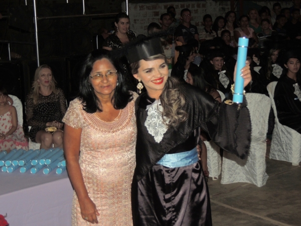 Faculdade Cristo Rei realiza festa de formatura de Biologia e História - Imagem 38