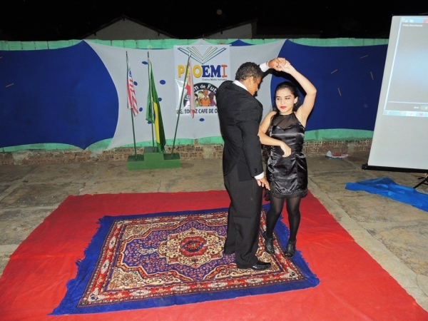 Escola Tomaz Café se destaca pela realização de lindos projetos - Imagem 38