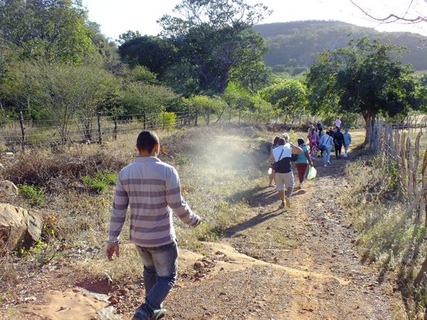 Alunos da turma de História da FADESB, visitam pontos turísticos e históricos da cidade - Imagem 22