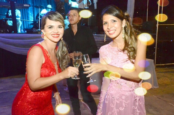 Faculdade Cristo Rei realiza festa de formatura de Biologia e História - Imagem 76