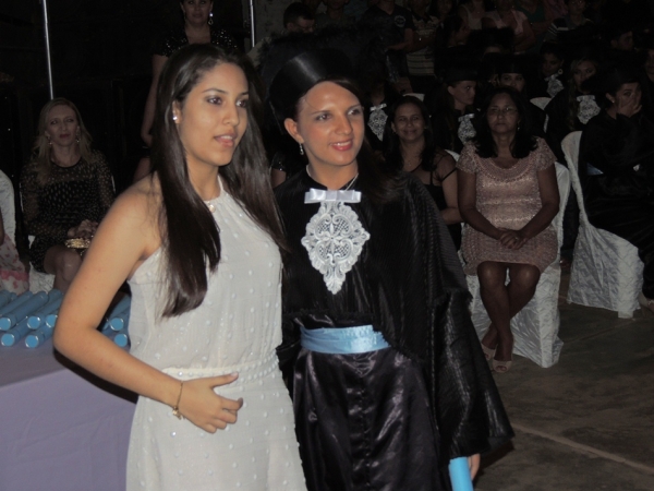 Faculdade Cristo Rei realiza festa de formatura de Biologia e História - Imagem 40