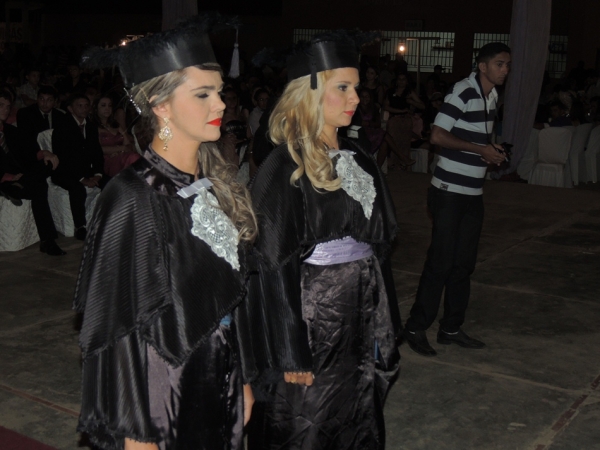 Faculdade Cristo Rei realiza festa de formatura de Biologia e História - Imagem 27
