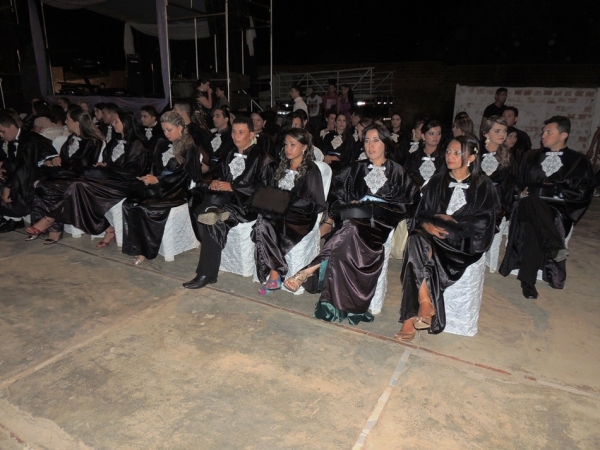 Faculdade Cristo Rei realiza festa de formatura de Biologia e História - Imagem 4