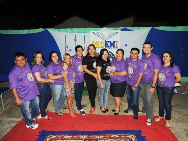 Escola Tomaz Café se destaca pela realização de lindos projetos - Imagem 56
