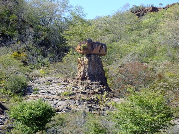 Alunos da turma de História da FADESB, visitam pontos turísticos e históricos da cidade - Imagem 10