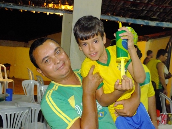 TORCEDORES SE REÚNEM PARA TORCEREM JUNTOS NO CLUBE MUNICIPAL EM DOM EXPEDITO LOPES. - Imagem 47