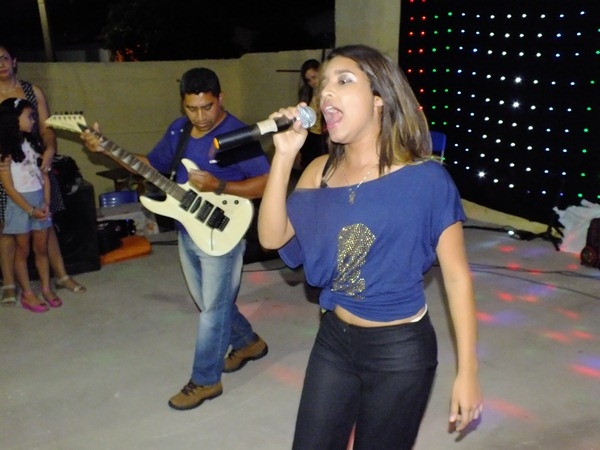 U. E. Dr. João Carvalho realiza show lítero musical - Imagem 26