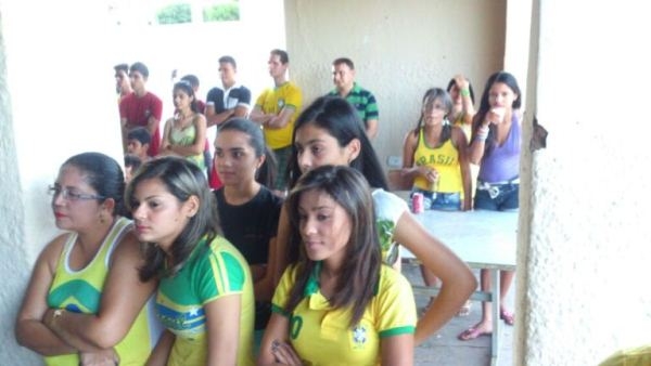 TORCEDORES SE REÚNEM PARA TORCEREM JUNTOS NO CLUBE MUNICIPAL EM DOM EXPEDITO LOPES. - Imagem 7