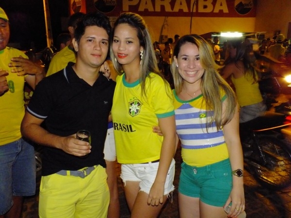 TORCEDORES SE REÚNEM PARA TORCEREM JUNTOS NO CLUBE MUNICIPAL EM DOM EXPEDITO LOPES. - Imagem 24