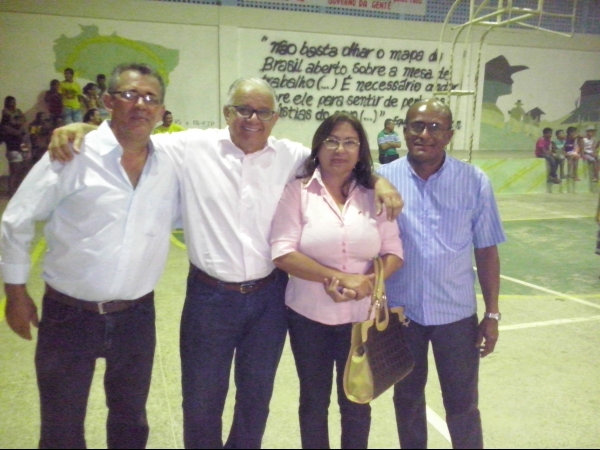 Prefeito Raimundo Ferreira inaugura obras com o governador Zé Filho - Imagem 33