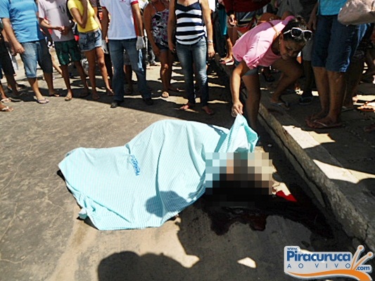 Acidente entre caminhão e moto mata uma mulher em Piracuruca