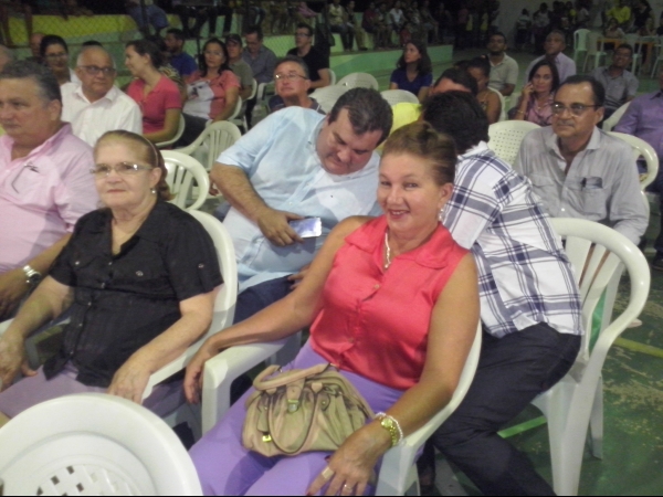 Prefeito Raimundo Ferreira inaugura obras com o governador Zé Filho - Imagem 27