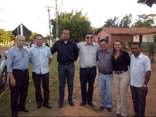 Prefeito Raimundo Ferreira inaugura obras com o governador Zé Filho - Imagem 1