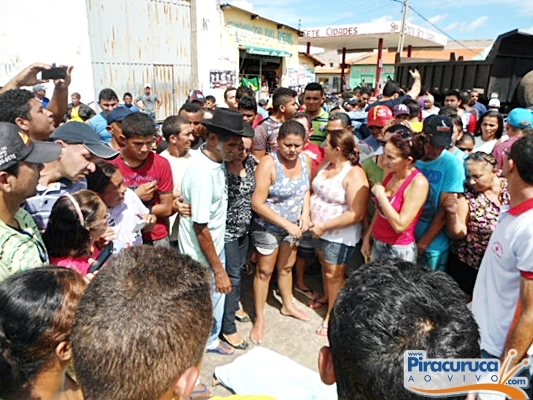 Acidente entre caminhão e moto mata uma mulher em Piracuruca - Imagem 2