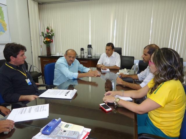 Comitiva de Ipiranga Reuniu-se com Diretor da Eletrobras Piaui - Imagem 12