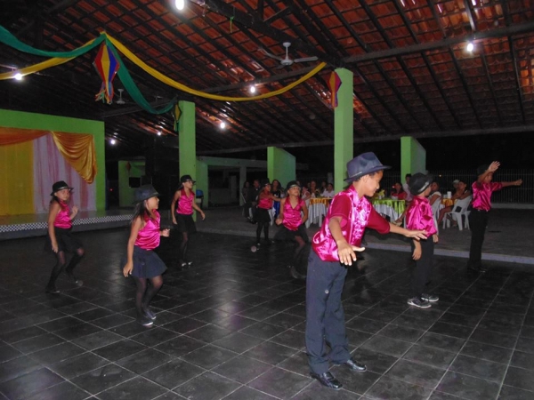 Prefeitura realiza 3ª Edição do Projeto Alfabetização Nota 10 em confraternização - Imagem 11