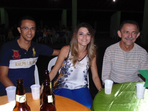 Prefeitura realiza 3ª Edição do Projeto Alfabetização Nota 10 em confraternização - Imagem 8