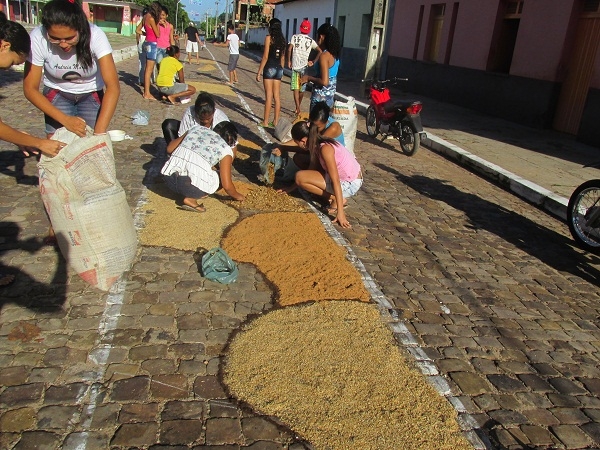 As ruas de Porto foram ornamentadas para a Festa de Corpus Christi - Imagem 1