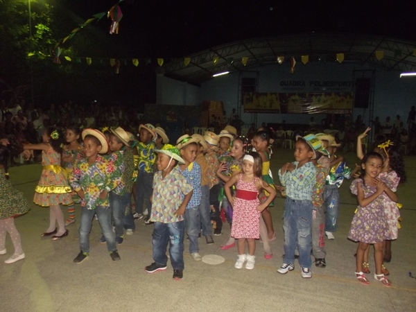 Município de Santa Rosa do Piauí realiza Arraiá com grande público - Imagem 6