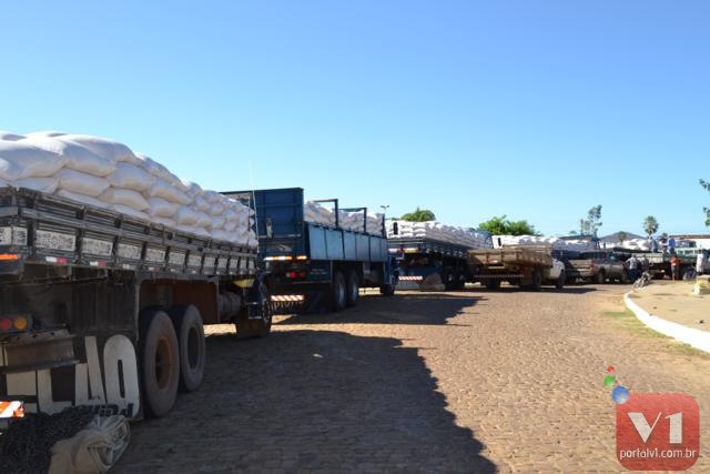 Criadores de Pimenteiras são beneficiados com distribuição de milho