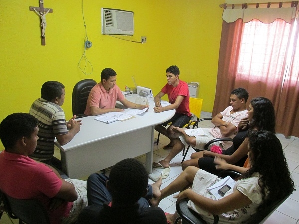 Manin Geronço e Raimundo do PT receberam os jovens da Comunidade Kolping no gabinete - Imagem 3