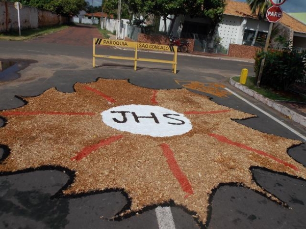 Dia 19 de Junho dia de corpus christi Com um Lindo Tapete em Batalha - Imagem 6