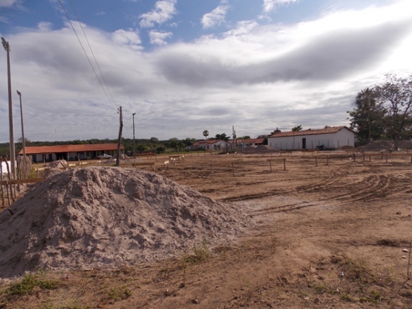 Escola Modelo com 04 salas está sendo construída na localidade Cercado Velho - Imagem 4