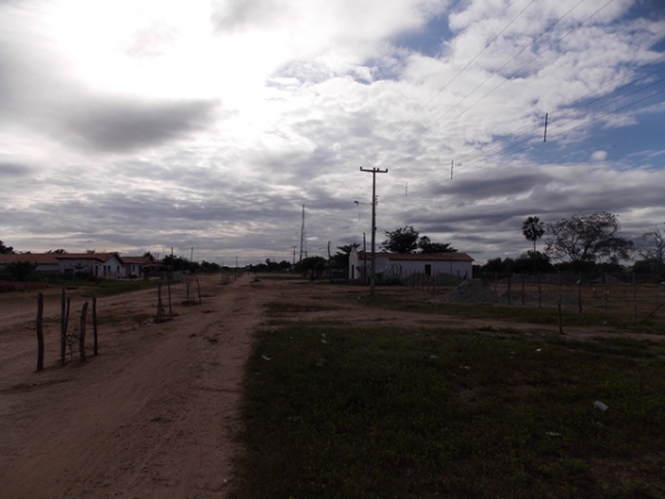 Escola Modelo com 04 salas está sendo construída na localidade Cercado Velho - Imagem 9