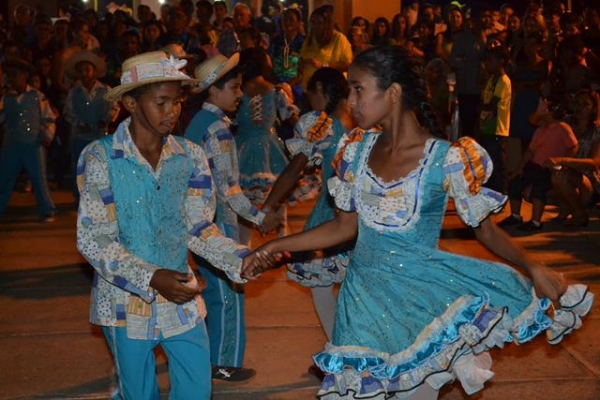 Quinta noite do Festejo de Pimenteiras tem celebração e quadrilha - Imagem 17