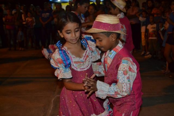Quinta noite do Festejo de Pimenteiras tem celebração e quadrilha - Imagem 18