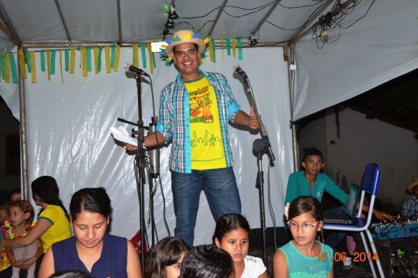 Prefeito Zé Resende prestigia grande arraiá da Escola Jose Prudêncio - Imagem 15