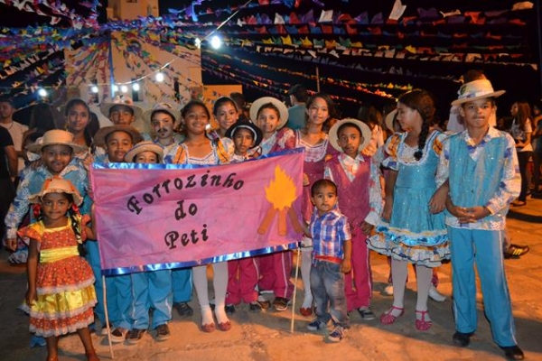 Quinta noite do Festejo de Pimenteiras tem celebração e quadrilha - Imagem 26