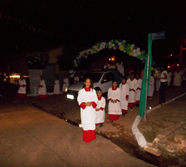 Igreja celebra dia de Corpos Christi  - Imagem 9