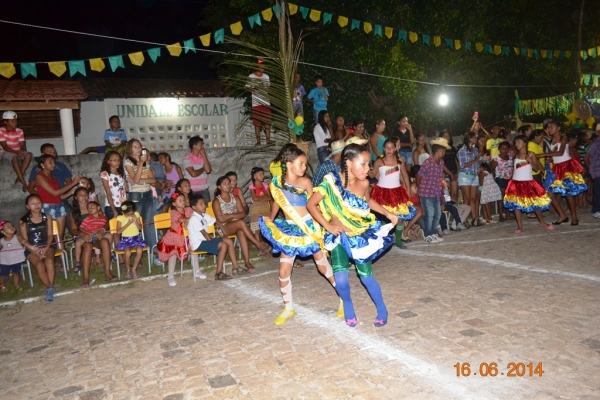 Prefeito Zé Resende prestigia grande arraiá da Escola Jose Prudêncio - Imagem 6