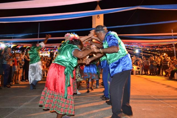 Quinta noite do Festejo de Pimenteiras tem celebração e quadrilha - Imagem 12