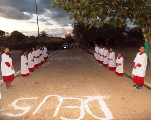 Igreja celebra dia de Corpos Christi  - Imagem 6