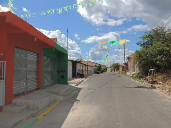 Aluga-se dois salões comerciais no Bairro Campestre - Imagem 2