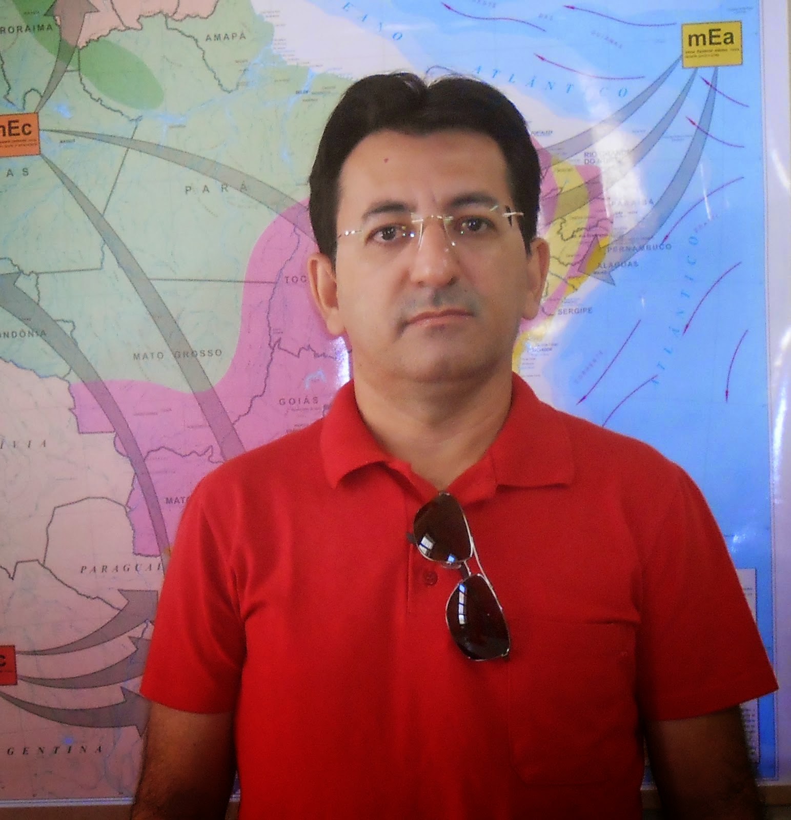 Escritor esperantinense ministra palestra durante aula no curso de geografia do PARFOR