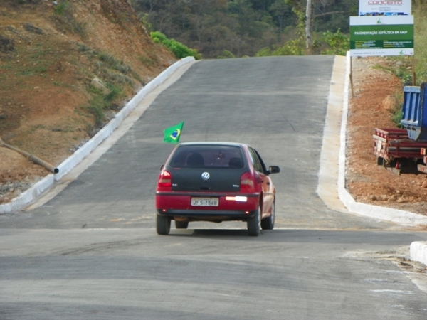 Morro da Corina é liberado para tráfego de veículos após conclusão de pavimentação asfáltica - Imagem 1