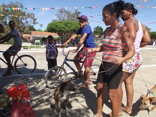 Secretaria de Saúde realizou o dia “D” da Campanha de Vacinação Anti-rábica - Imagem 3