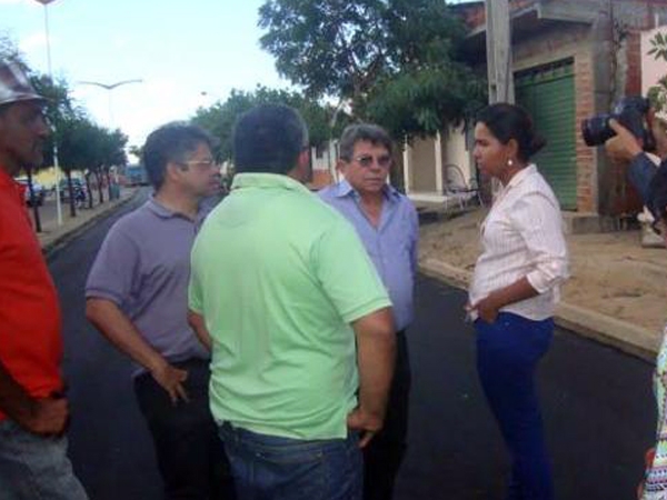 Prefeito recebe deputado Gustavo Neiva e secretário Avelino Neiva no município - Imagem 1