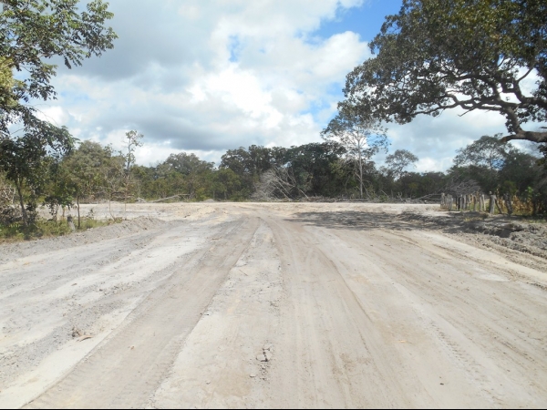 Prefeitura de Boa Hora começa a fazer estrada para a comunidade Vertente Grande - Imagem 2
