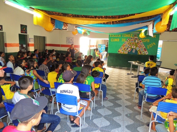 Projeto Interdisciplinar Copa do Mundo 2014 motivou alunos do Colégio Tomaz Café  - Imagem 25