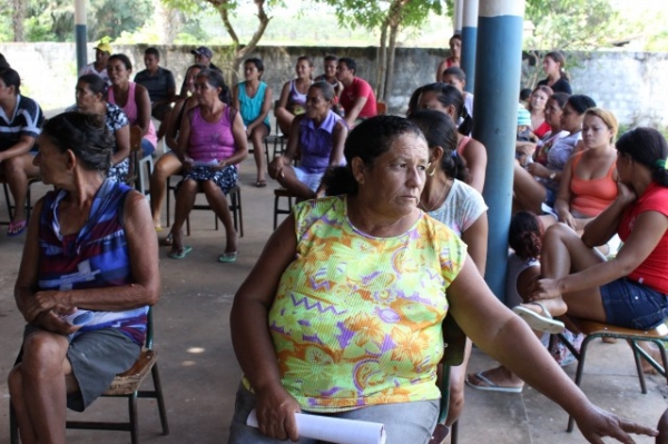 Salete Rêgo prefeita de Miguel Alves Assina ordem de serviço para a construção da cobertura da quadra na zona rural do município - Imagem 9