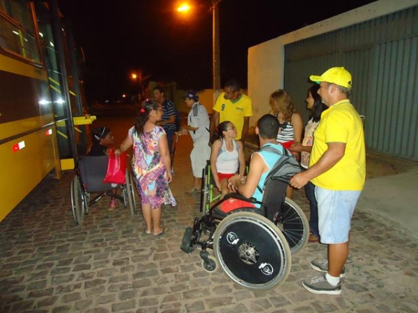 Alunos Especiais da Escola Santa Catarina Visitam a MilkShake Express - Imagem 23