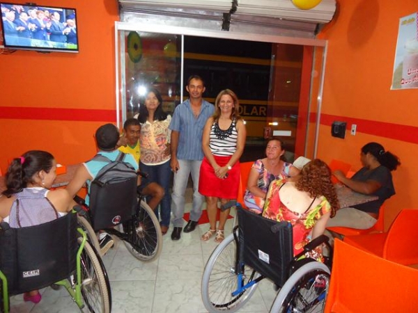 Alunos Especiais da Escola Santa Catarina Visitam a MilkShake Express - Imagem 6