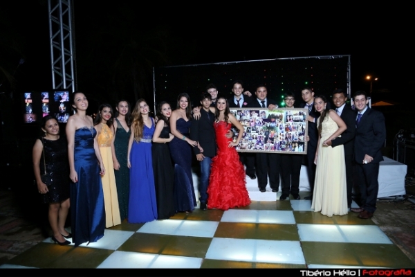 Lísia Paz celebra 15 anos com mega festa - Imagem 1